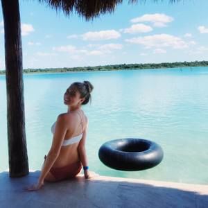 Meet your Posher, Emma